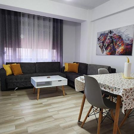 Old Town Boulevard Apartment In City Center دراس المظهر الخارجي الصورة